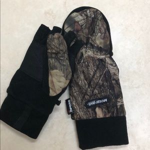Mossy Oak winter gloves
